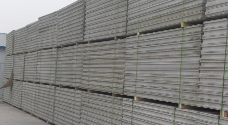 復(fù)合夾心隔墻板